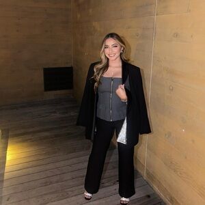 Meet your Posher, Hannah